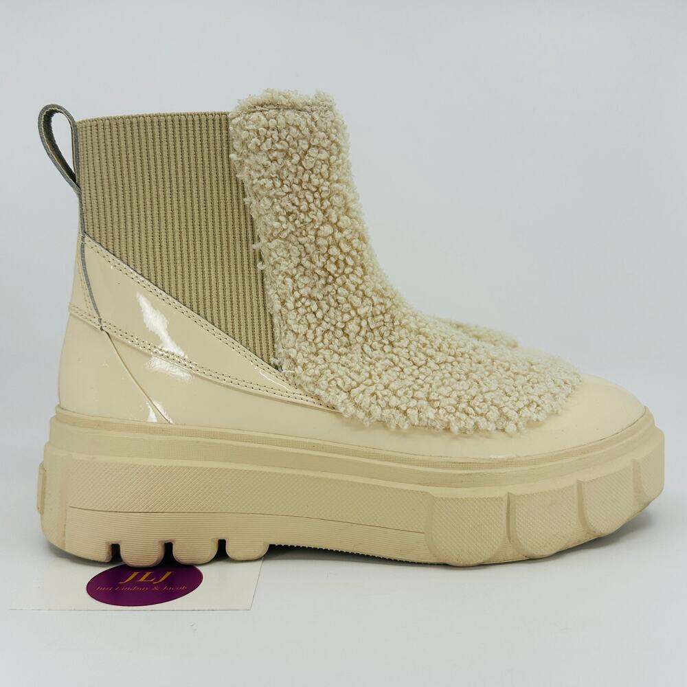 Sorel Women's Caribou X Chelsea Cozy Boots Bleached Ceramic NL5013-165 Size 9.5